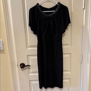 Donna Ricco Elegant Black Midi Dress with Beaded Neckline